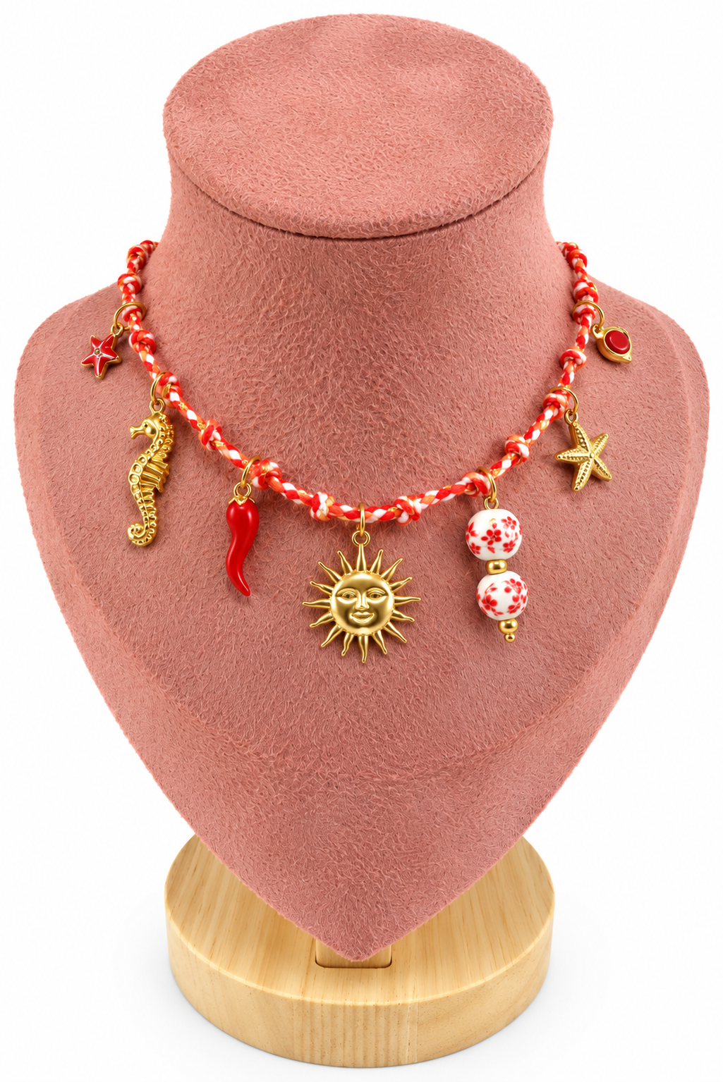 Collares con dijes